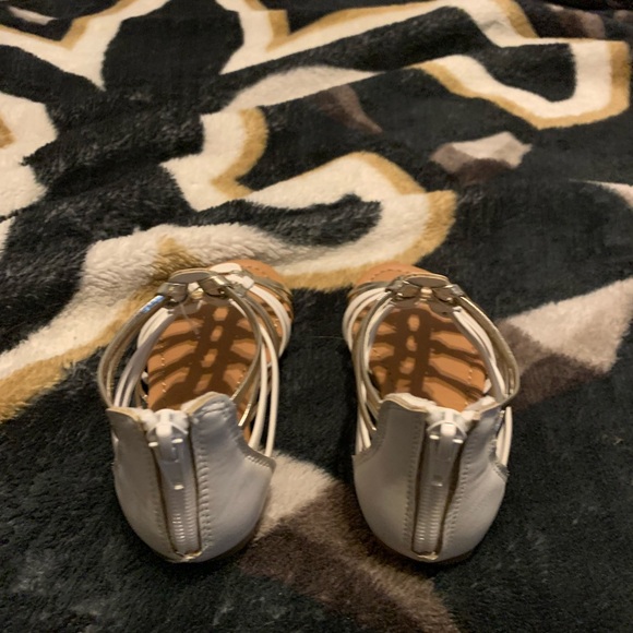 Toddler 9 shoes - Picture 3 of 3